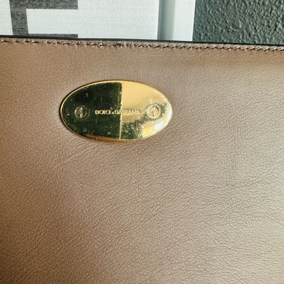 Dolce & Gabbana Clean Taupe Vitello Calf Leather Top Handle Crossbody BB5575 - Picture 6 of 17